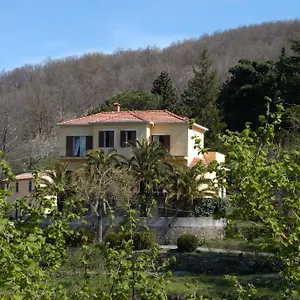 Valle Maira, Agriturismo Nel Parco Dei Nebrodi Tortorici